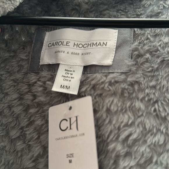 NWT soft robe 👘 - Picture 3 of 5